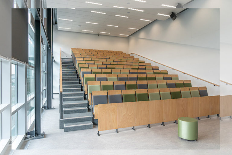 Online vs. Präsenzkurs – das sind die Vor- und Nachteile